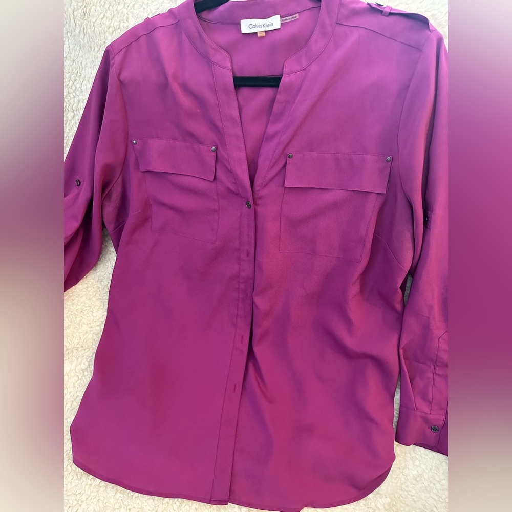 Calvin Klein women’s size 0X purple button up long sleeve top